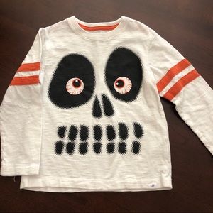 Gap Halloween shirt